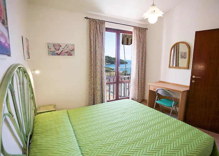 Morcone - Goelba * Capoliveri (Isola d'Elba)