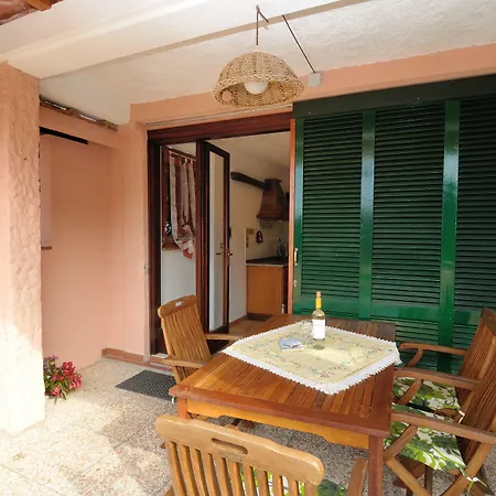 Apartment Morcone - Goelba